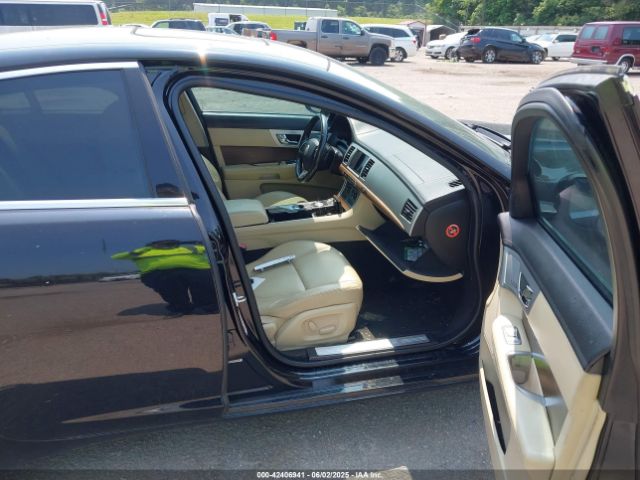 2013 JAGUAR XF SAJWJ0EF5D8S87770 Photo 4