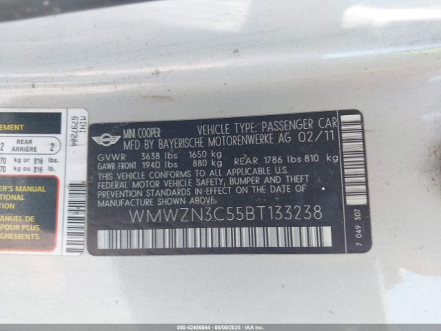2011 MINI COOPER WMWZN3C55BT133238 Photo 8