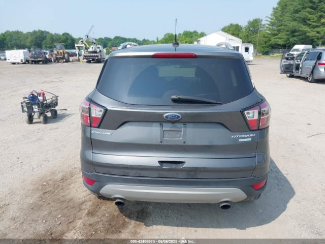 1FMCU0J97HUB64604 Ford Escape Titanium
