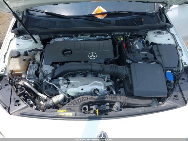 2019 MERCEDES-BENZ A 220 WDD3G4EB0KW012987 Photo 9