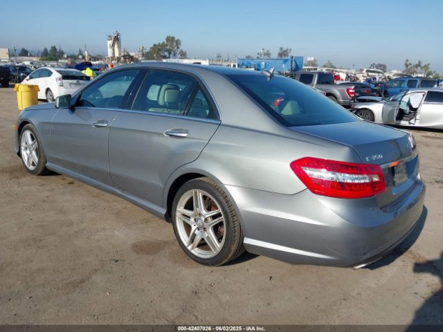2013 MERCEDES-BENZ E 350 WDDHF5KB0DA745639 Photo 2