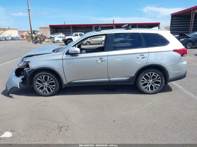 Mitsubishi mivec 2018 JA4AD3A34JZ016163 Image 15