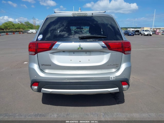 Mitsubishi mivec 2018 JA4AD3A34JZ016163 Image 17