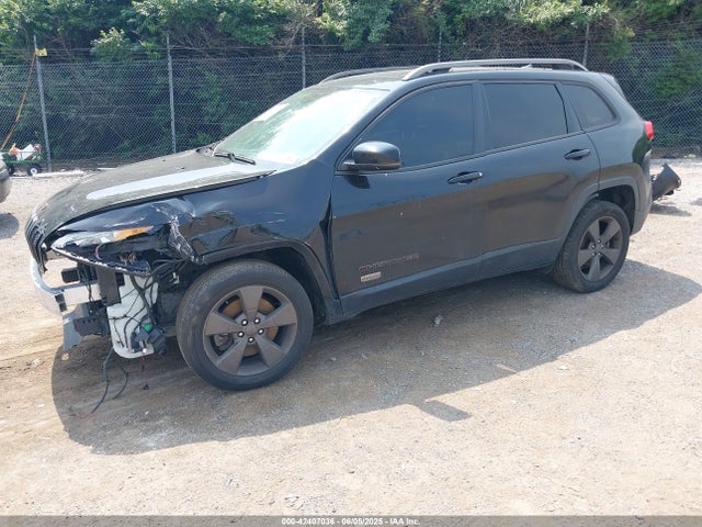 1C4PJLCB8HW514195 Jeep 2017