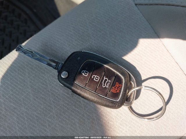 KM8J3CA41JU679992 Hyundai TUCSON SEL