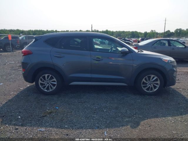 KM8J3CA41JU679992 Hyundai TUCSON SEL