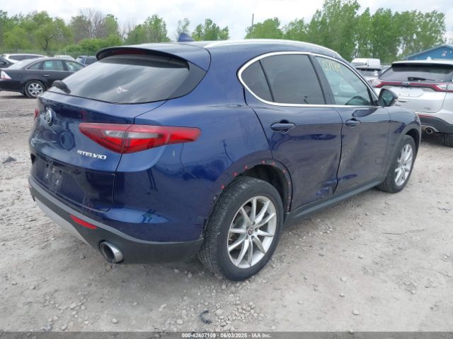 2018 ALFA ROMEO STELVIO ZASFAKBN2J7B60649 Photo 3