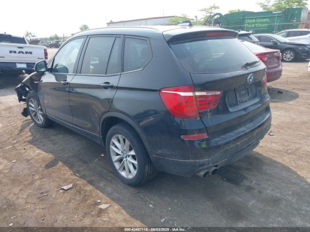 2016 BMW X3 5UXWX9C52G0D69617 Photo 2