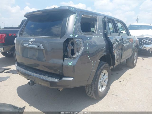 2018 TOYOTA 4RUNNER JTEBU5JR7J5500762 Photo 3