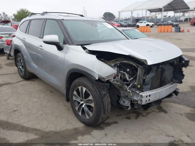 2021 TOYOTA HIGHLANDER 5TDHZRBH8MS142051