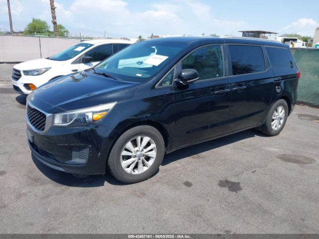 KNDMB5C18F6033864 KIA SEDONA LX