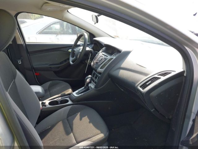 1FADP3F29EL403817 Ford FOCUS SE