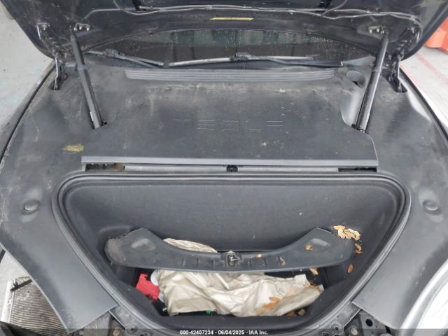 5YJSA1E28MF421655 Tesla 2021