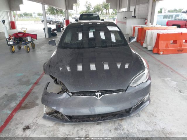 5YJSA1E28MF421655 Tesla 2021