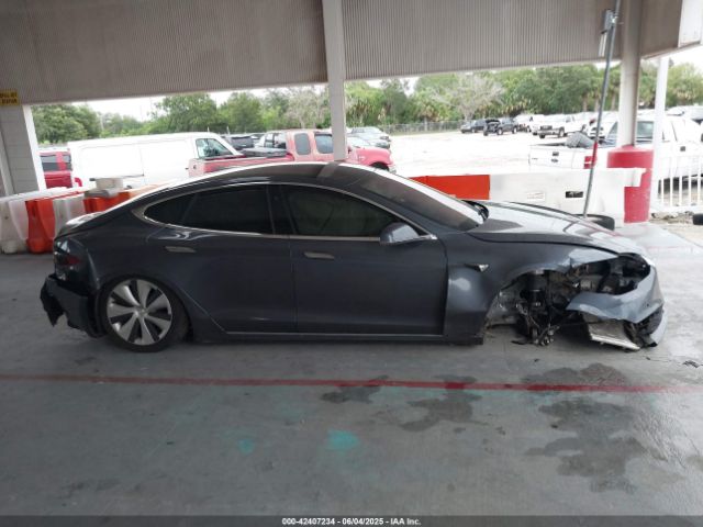 5YJSA1E28MF421655 Tesla 2021