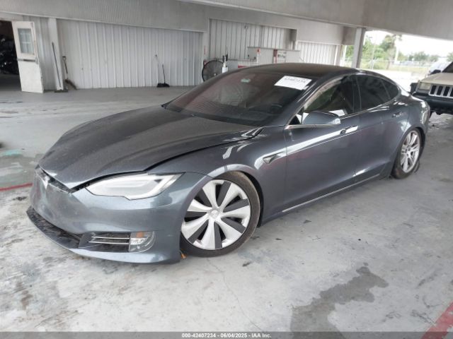 5YJSA1E28MF421655 Tesla 2021