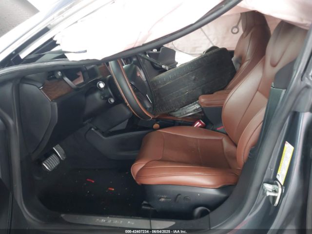5YJSA1E28MF421655 Tesla 2021