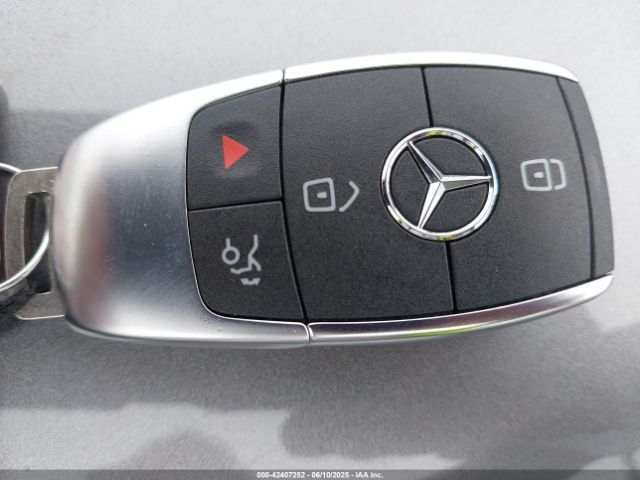 W1N4M4GBXNW199530 Mercedes-Benz GLB 250
