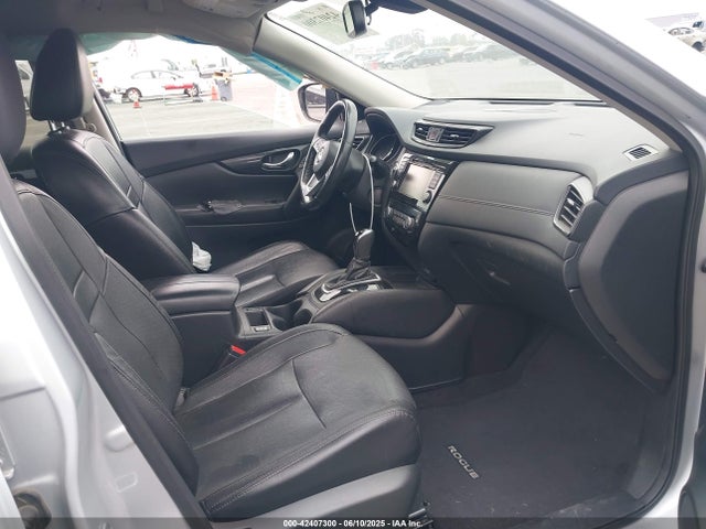 5N1AT2MV5JC732522 Nissan Rogue Sl