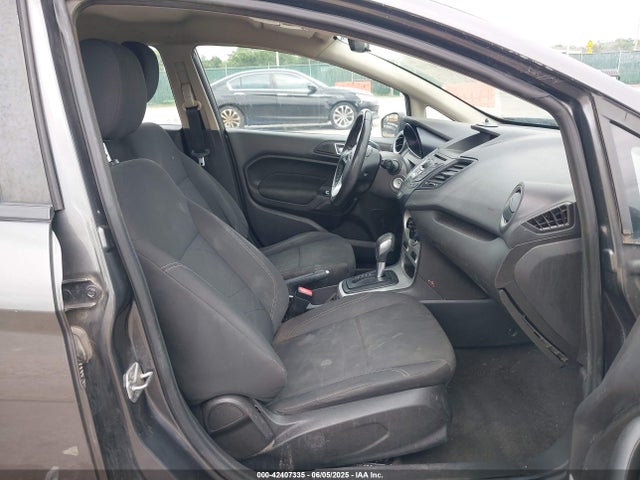 3FADP4BJ4FM114752 Ford 2015