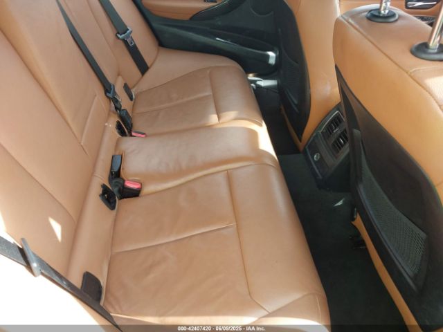 2018 BMW 330I WBA8B9C59JEE82061 Photo 7