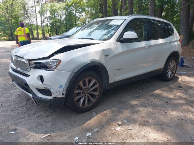 2016 BMW X3 5UXWX9C55G0D84239 Photo 1