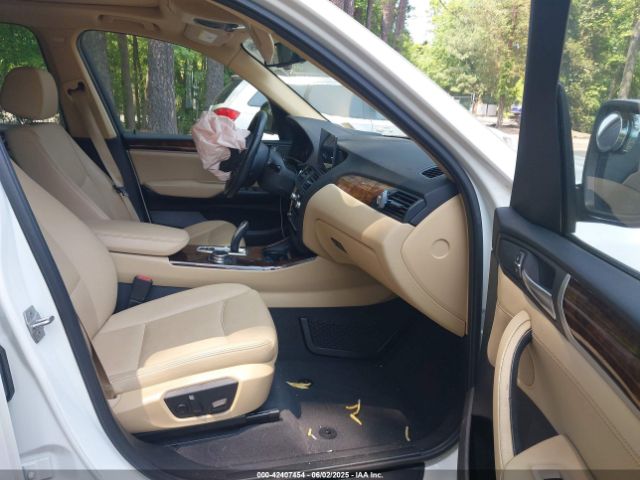 2016 BMW X3 5UXWX9C55G0D84239 Photo 4