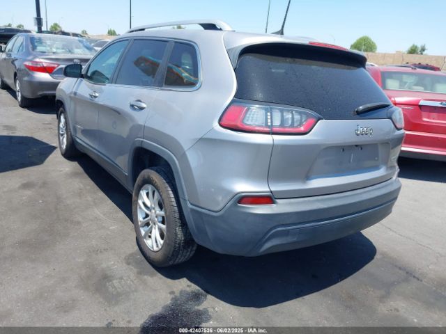 2019 JEEP CHEROKEE 1C4PJLCB8KD241701 Photo 2