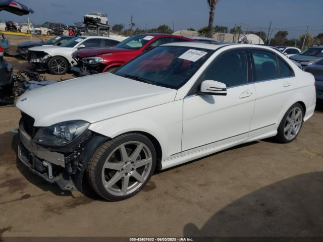 WDDGF4HB5EG245388 Mercedes-Benz 2014