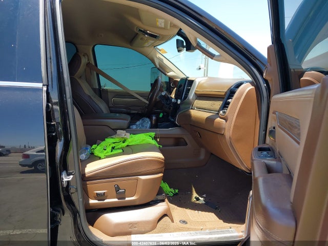 RAM 2019 2019 3C6UR5GL5KG520382 Image 5