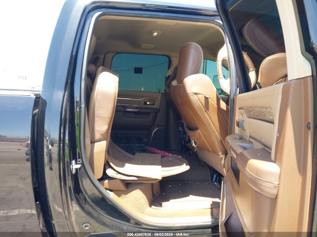 RAM 2019 2019 3C6UR5GL5KG520382 Image 8