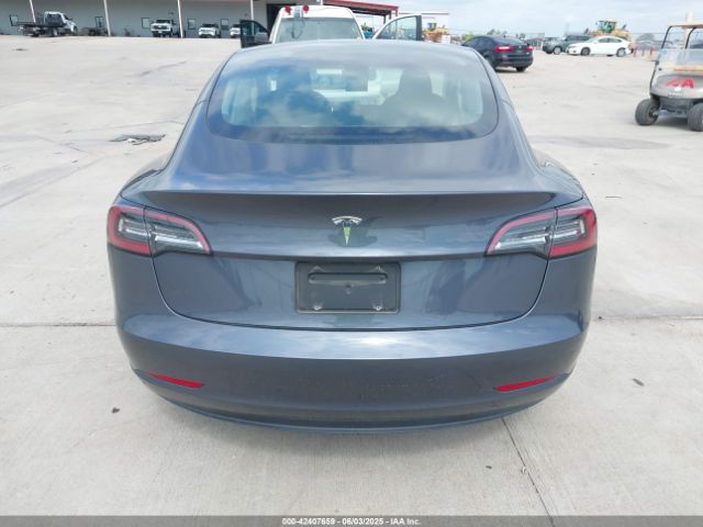 5YJ3E1EA7PF417293 Tesla 2023