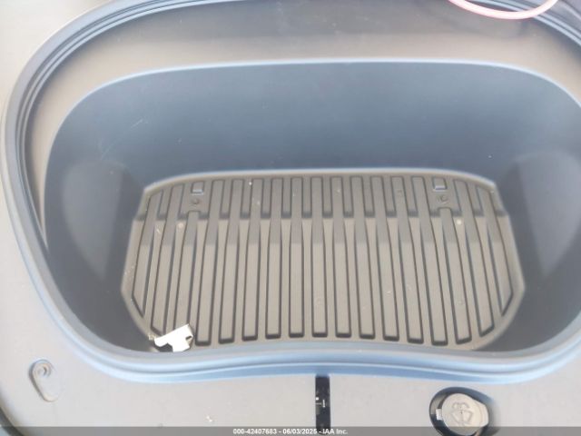 2025 TESLA MODEL 3 5YJ3E1ET6SF926415 Photo 9