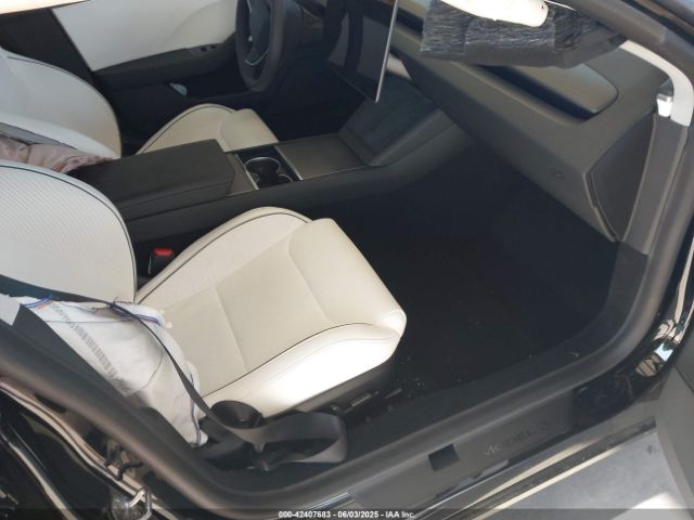 2025 TESLA MODEL 3 5YJ3E1ET6SF926415 Photo 4