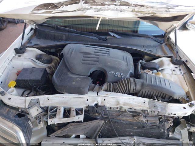 2014 CHRYSLER 300 2C3CCAAG2EH121738 Photo 9
