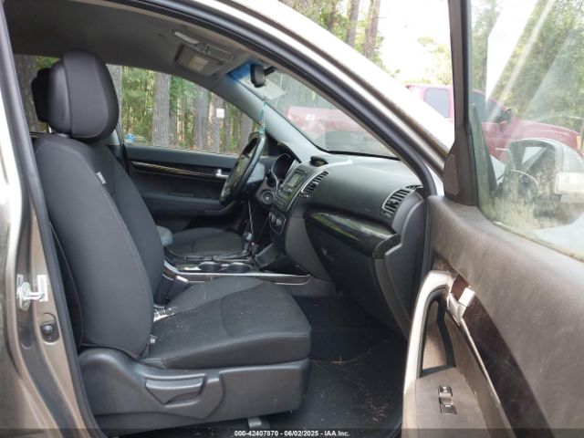 5XYKTDA61EG549167 KIA SORENTO LX