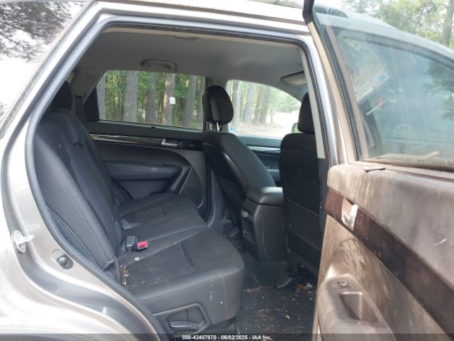 5XYKTDA61EG549167 KIA SORENTO LX