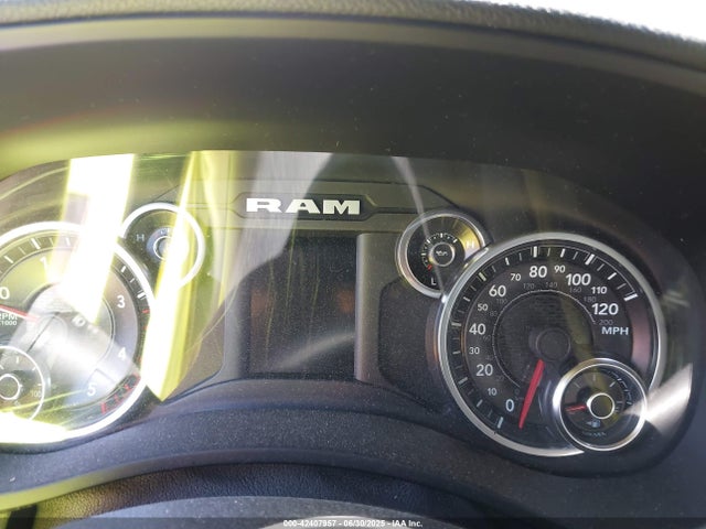 3C6UR5DL1KG581541 RAM 2019