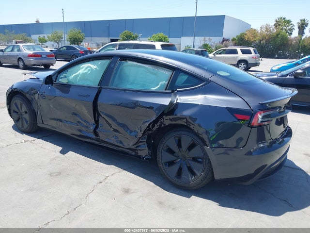 2025 TESLA MODEL 3 5YJ3E1EA3SF020964 Photo 2