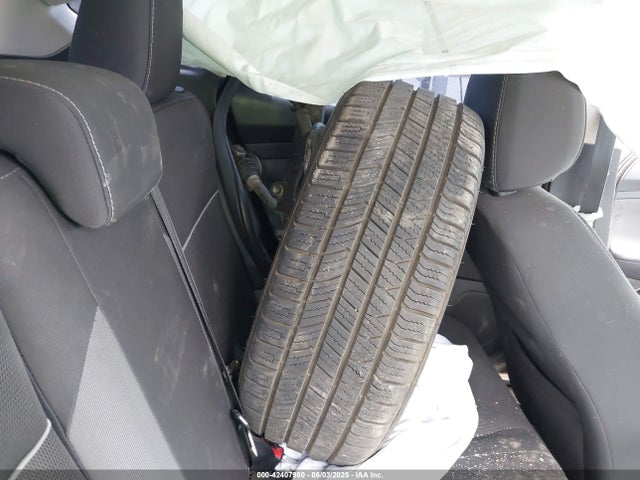 1FADP3K24EL110817 Ford 2014