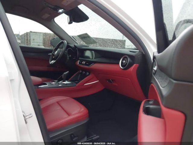 2021 ALFA ROMEO STELVIO ZASPAJAN4M7C98987 Photo 4