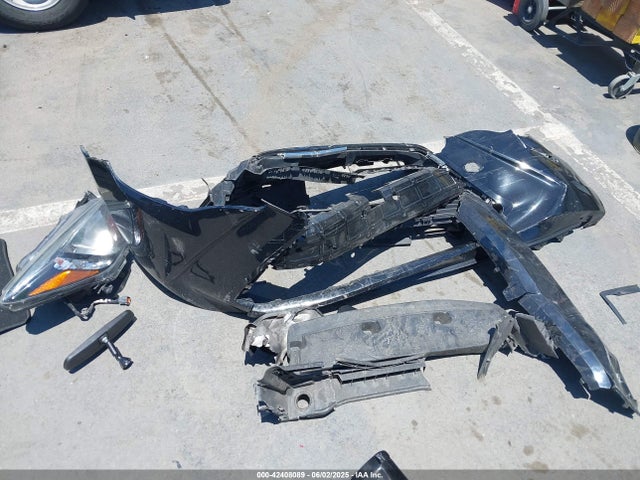 3MYDLBYV6JY309419 Toyota p5v