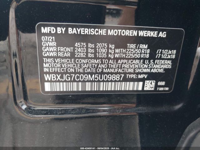 2021 BMW X1 WBXJG7C09M5U09887 Photo 8