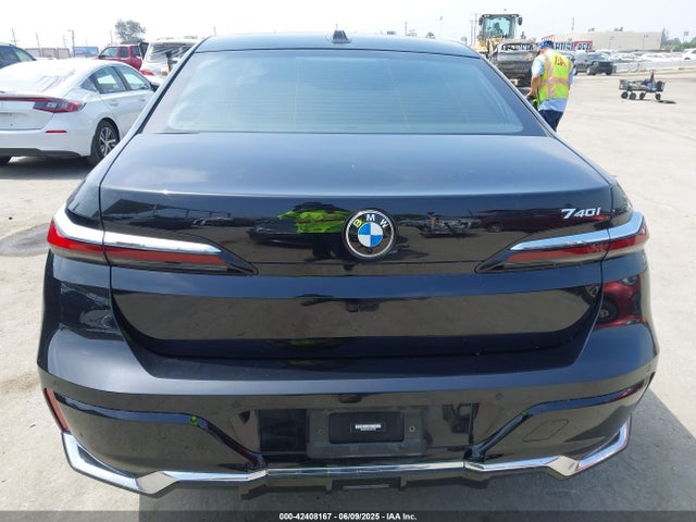 WBA23EH02PCM14257 BMW 740I