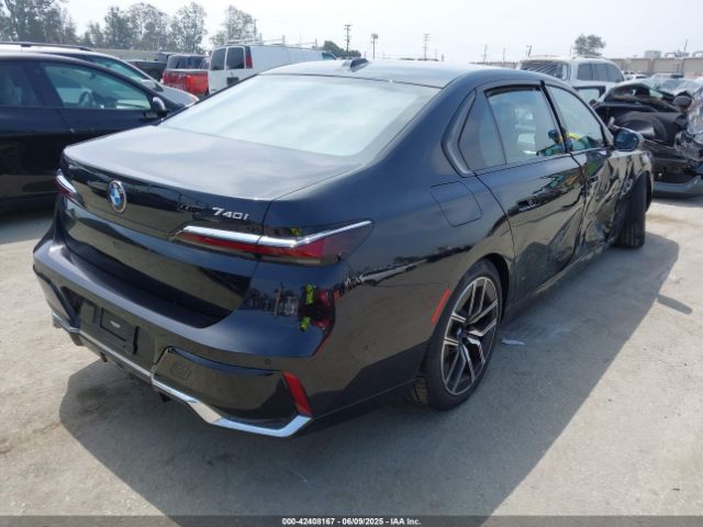 2023 BMW 740 WBA23EH02PCM14257 Photo 3