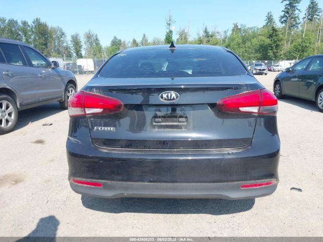 3KPFK4A73JE243513 KIA FORTE LX