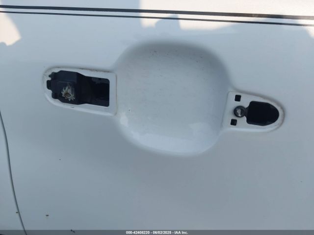 5XYKT3A66EG426099 KIA SORENTO LX