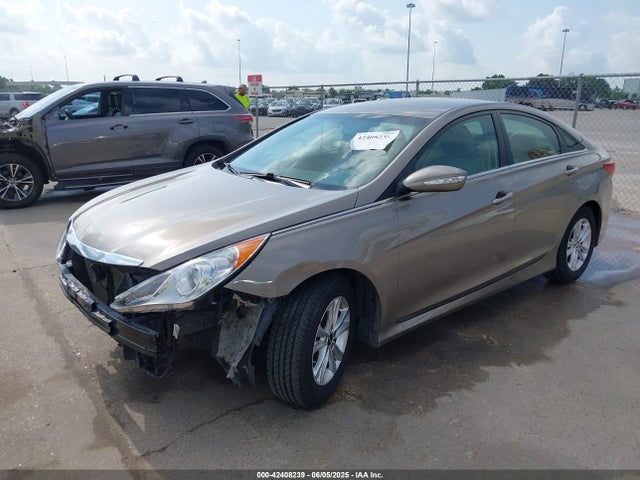 5NPEB4AC2EH910856 Hyundai gamma