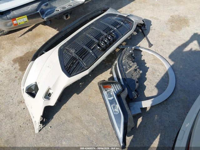 WA1AAAGEXMB037098 Audi E-Tron