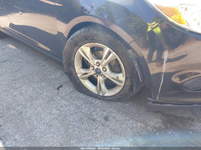 1FADP3F27EL344010 Ford FOCUS SE